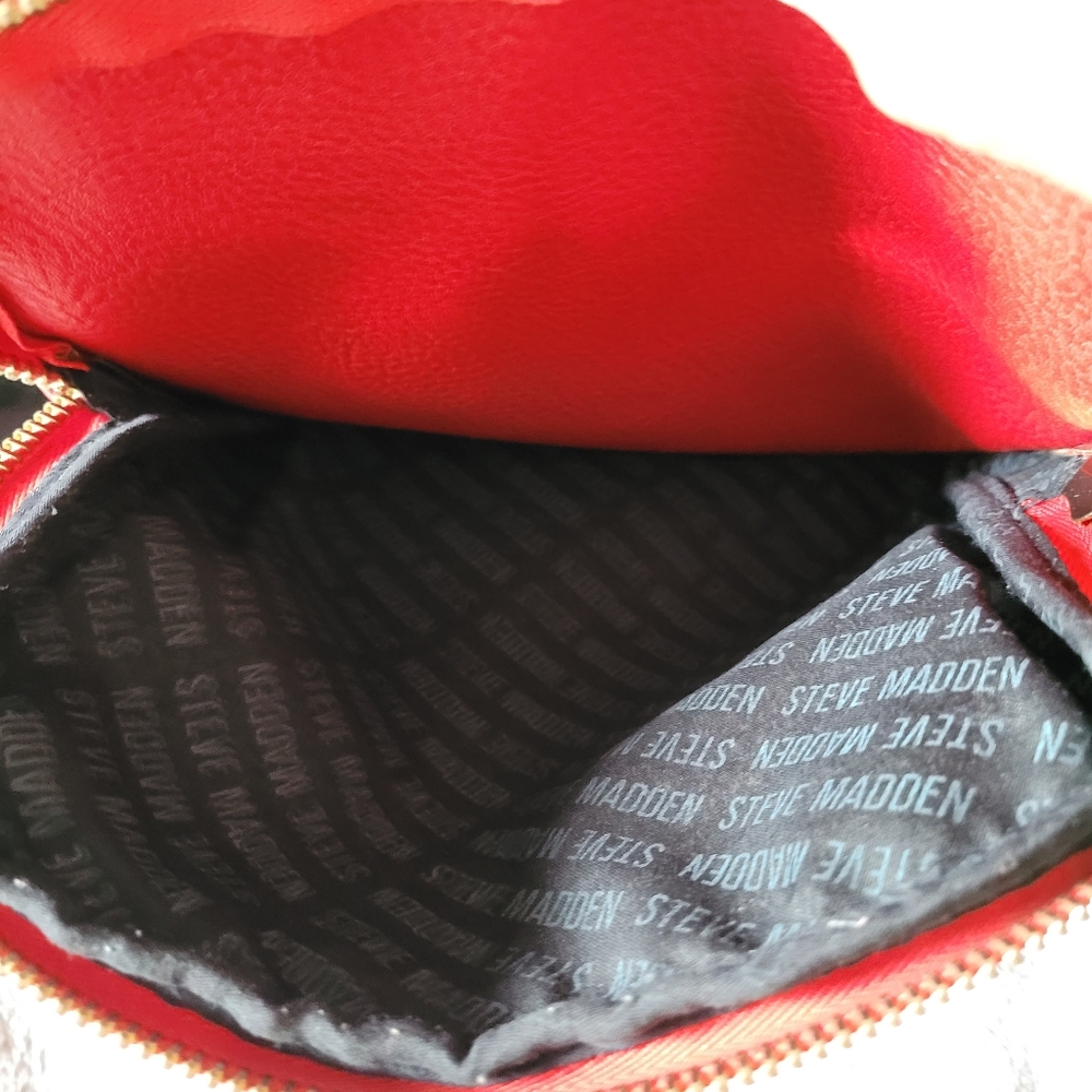 Red Steve Madden Crossbody Bag - Picture 9 of 11
